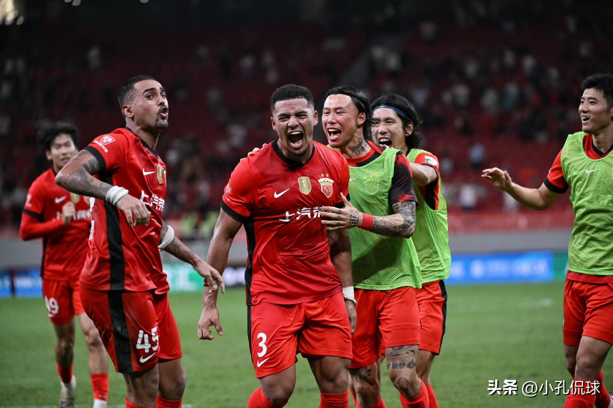 上海海港迎意甲关键赛,关键时刻复出首秀,震撼外界,训练强度明显提升 上海海港迎意甲关键赛,关键时刻复出首秀,震撼外界,训练强度明显提升