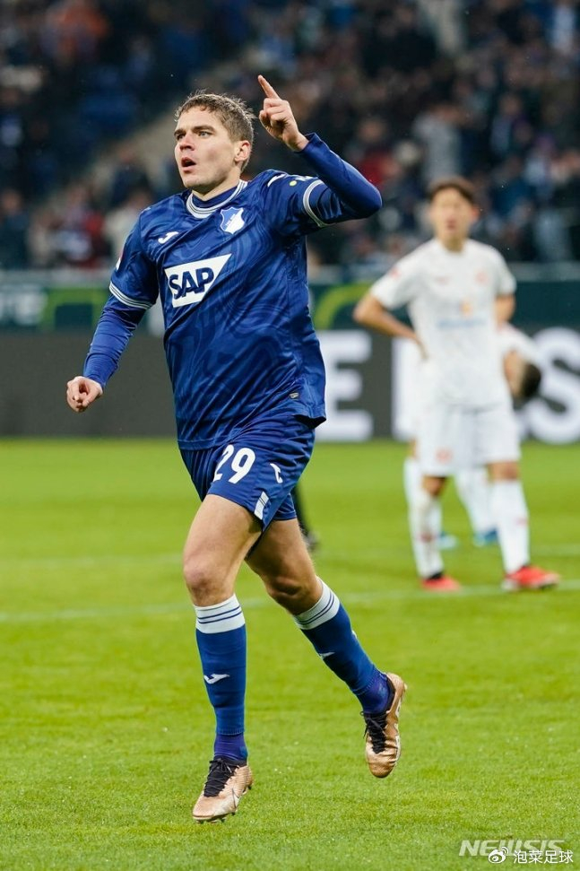 阿斯顿维拉今晨复出首秀;志在亚冠名次提升;信心回归;资深球员宣示担当(阿斯顿维拉足球俱乐部官网) 阿斯顿维拉今晨复出首秀;志在亚冠名次提升;信心回归;资深球员宣示担当(阿斯顿维拉足球俱乐部官网)