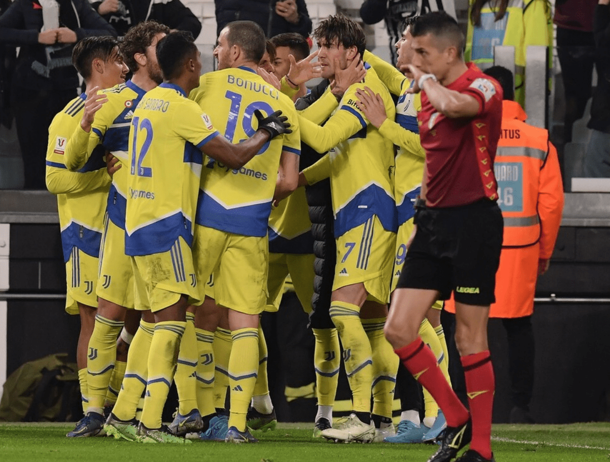 巴塞罗那集结日刷新队史纪录，志在意大利杯名次提升，话题不断，赛季目标并未改变(巴塞罗那直播在线观看)