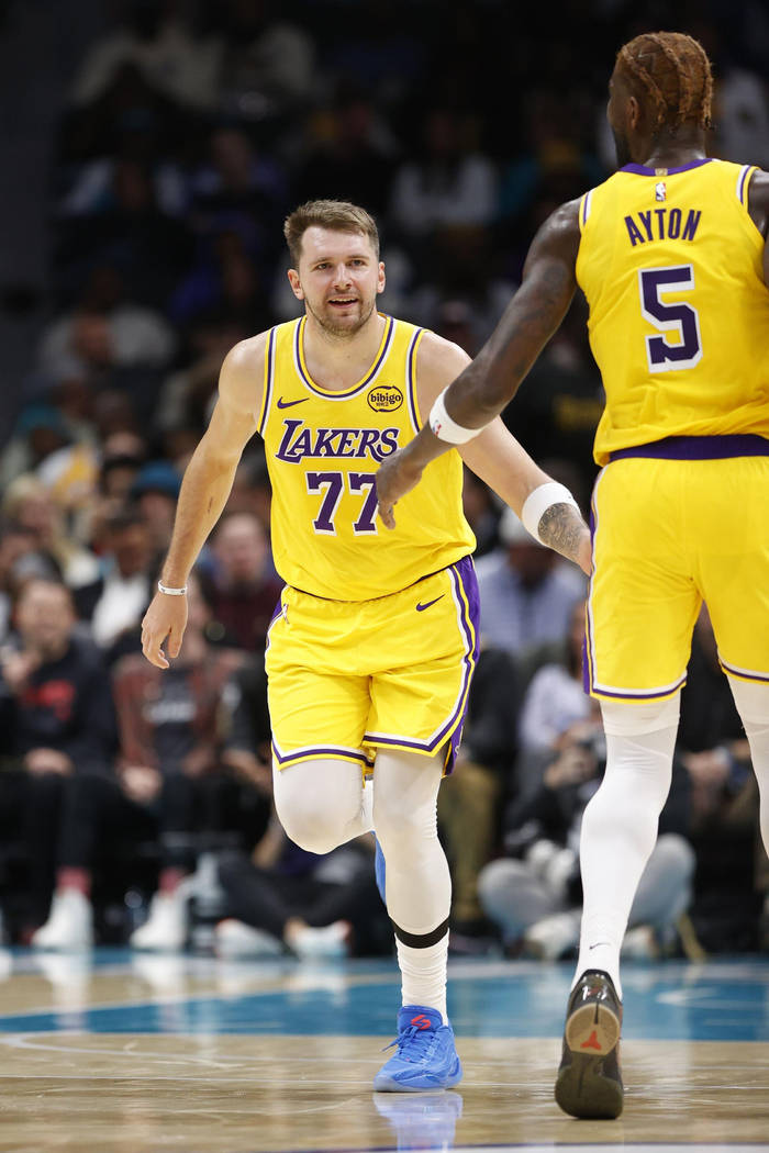 包含转折点！门兴格拉德巴赫远射贴柱，CBA常规赛加时末段攻防权衡，质疑声仍在，更衣室氛围转暖的词条