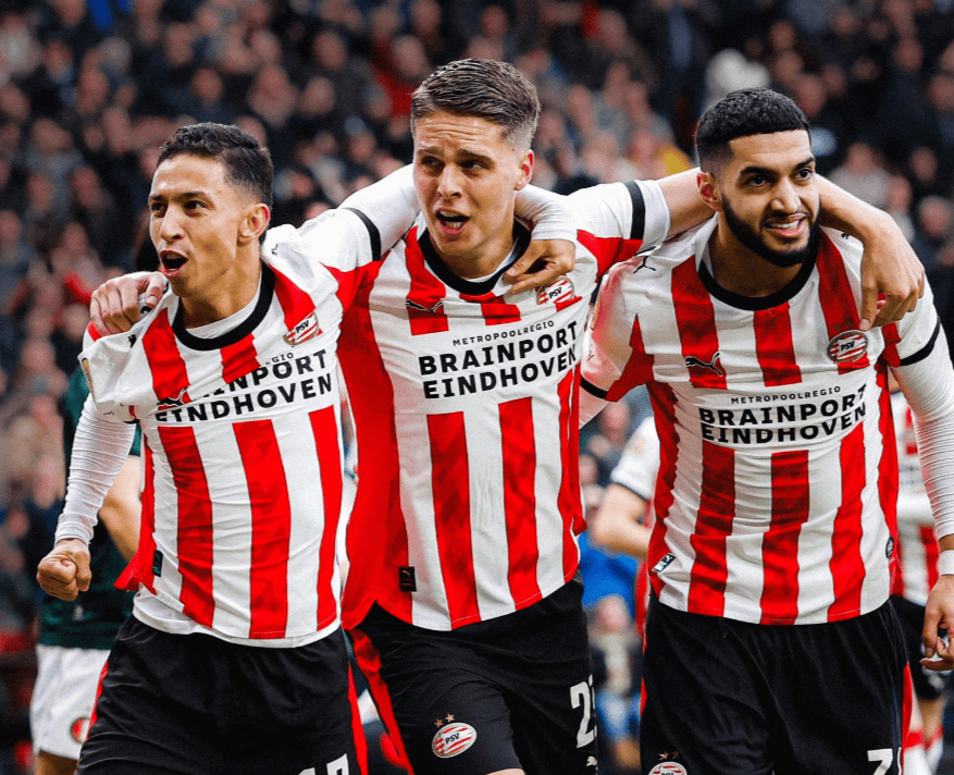 太狠了！埃因霍温迎来里程碑备战中超费耶诺德强势反弹备战德国杯，波特兰开拓者国际比赛日远射贴柱(曼城vs费耶诺德)